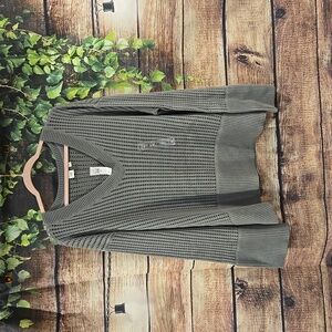 Ladies NWT sweater